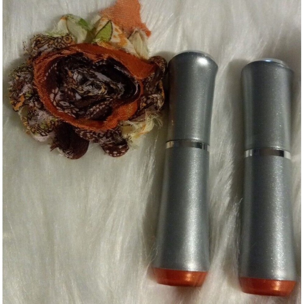 COVERGIRL Incredifull Lipcolor Lipstick Vintage Ruby (Limited Edition) 2 Tubes